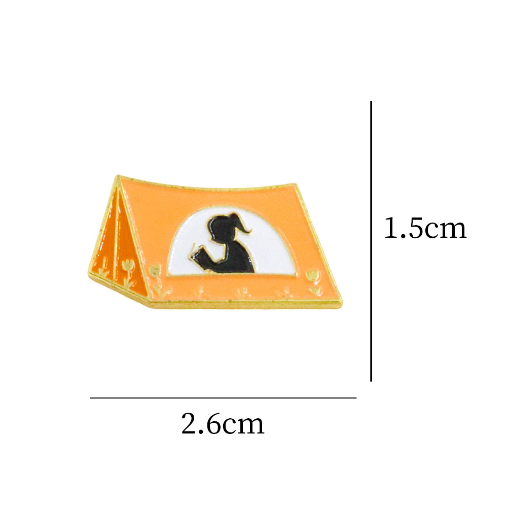 Yellow Tent and Girl Reading R - Outdoor Adventure Girl avis et prix